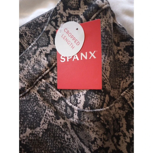 SPANX Womens Animal Print Cropped Leggings Snakeskin Sz S Jean Like Stretch Pant - Picture 4 of 9